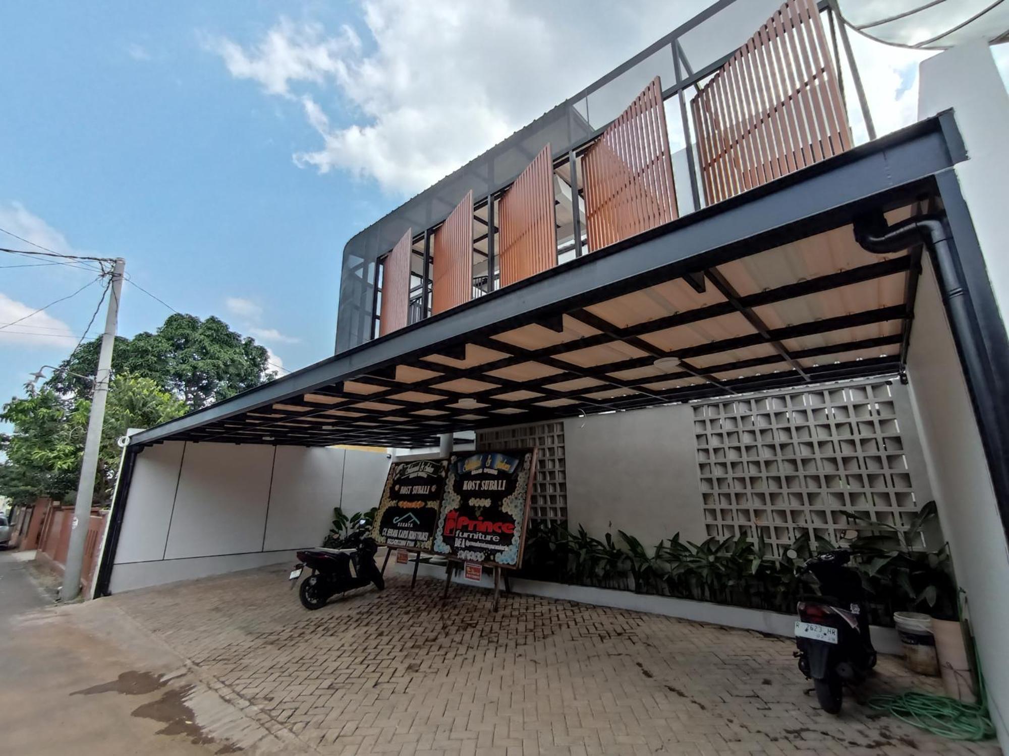 Urbanview Hotel Subali Purwokerto Exteriör bild